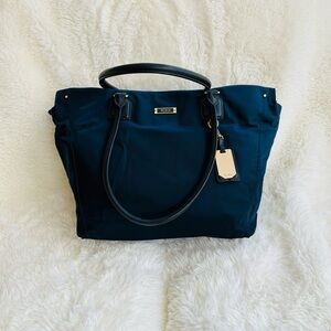 TUMI Voyageur Large Travel Tote in Navy